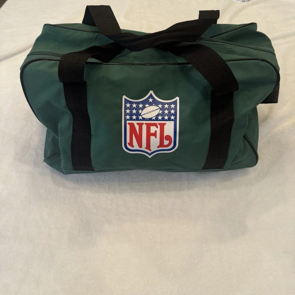 NFL Duffle Bag Large Green Gym Workout Sports Travel Football Packers Promo‎